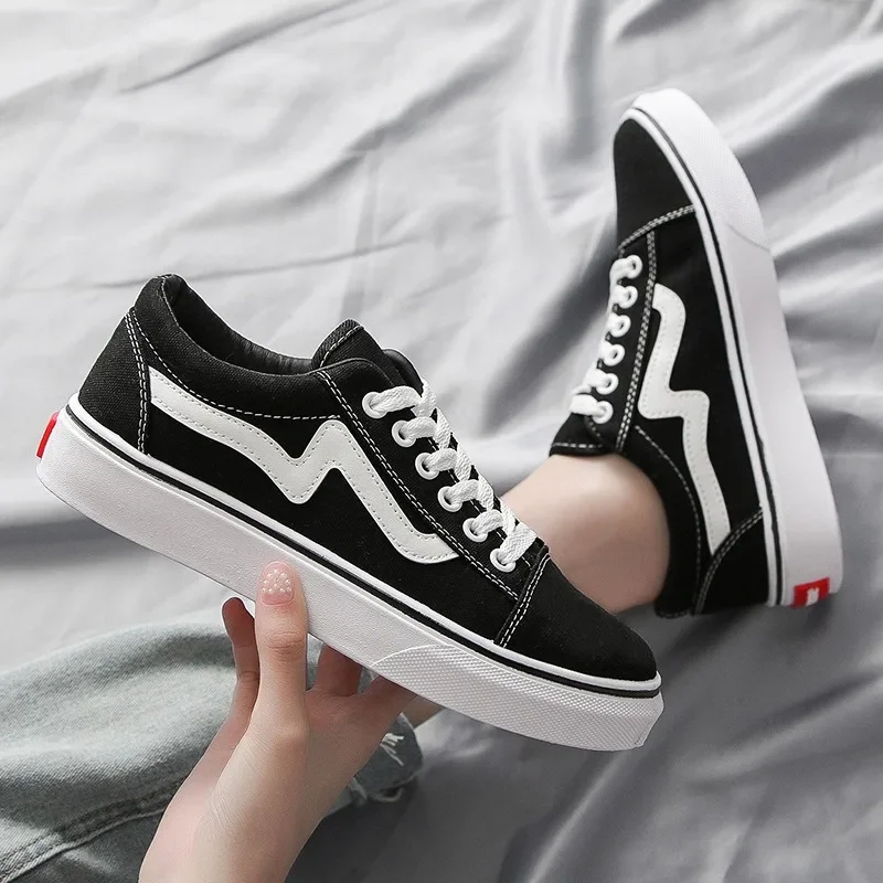 Sepatu tenis wanita, sneaker J - Vans Shoes Old Skool ulasan dan harga